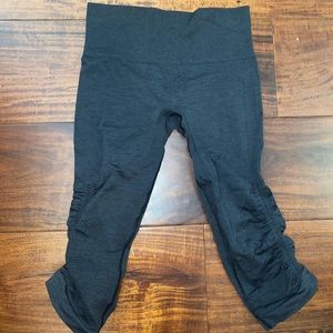 lululemon ebb to street crop dark grey size 4